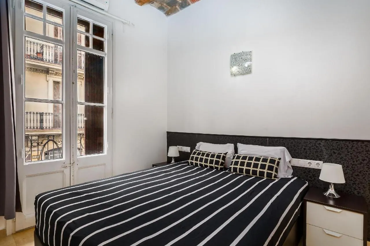 Gracia Gem Ac, Near Fontana Metro, Hipster Haven Apartment Barcelona